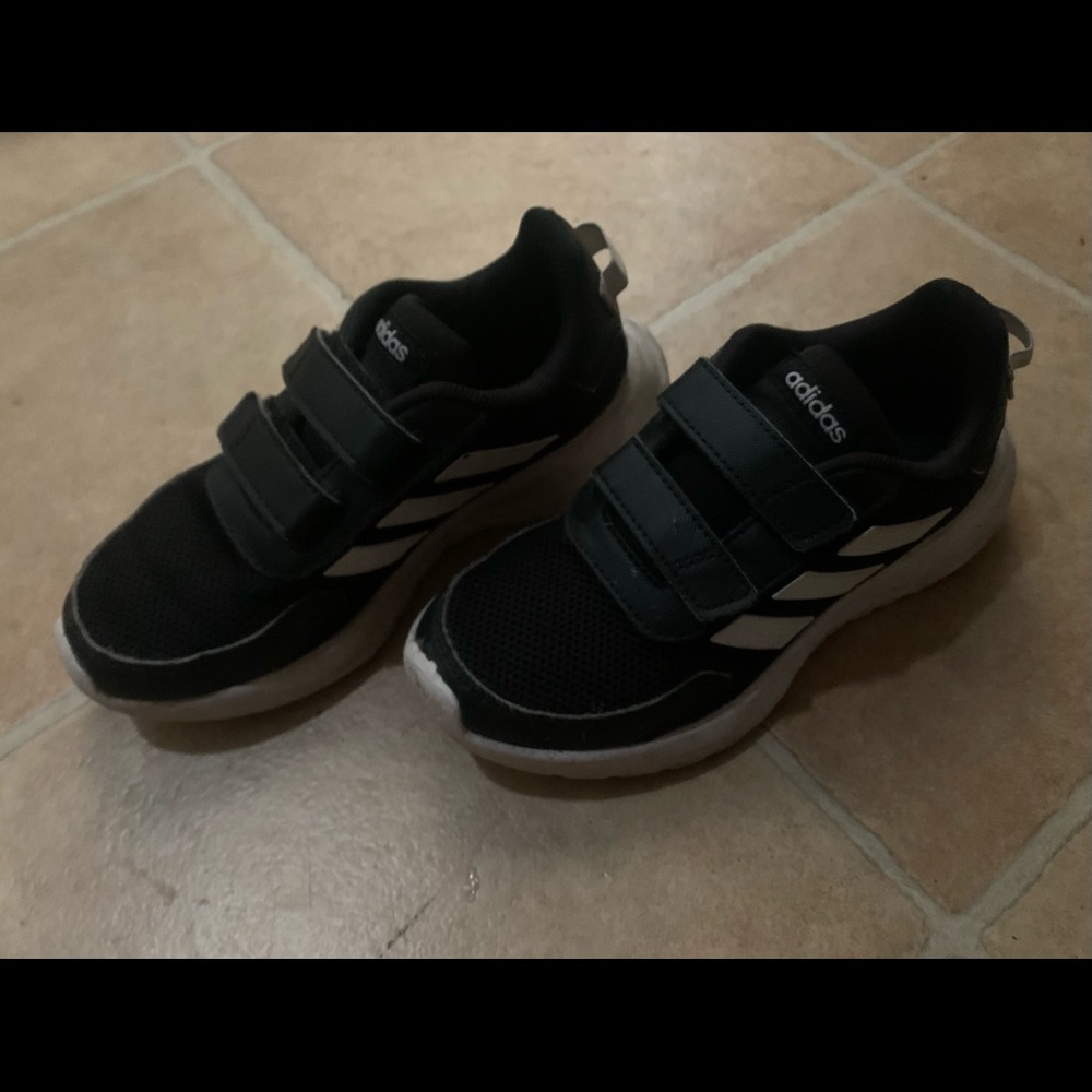 ADIDAS boys shoes 🖤